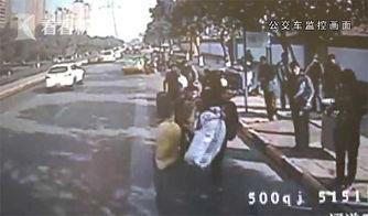 鸡东爆料真实事件视频播放,惊心动魄的真实事件视频曝光 第1张 鸡东爆料真实事件视频播放,惊心动魄的真实事件视频曝光 第1张